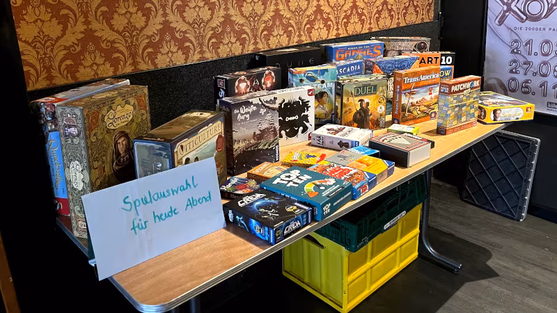 Spieleangebot beim Spieletag im GLORIA Sommercafé